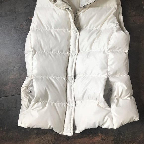 J. Crew Creamy White Quilted Down Zip + Snap Puffer Vest, Size S - Picture 9 of 13